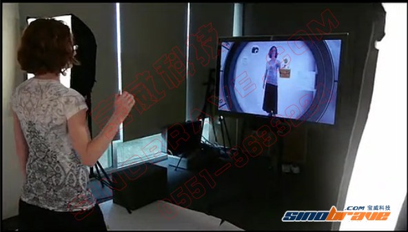 微软演示用Kinect“虚拟试穿”