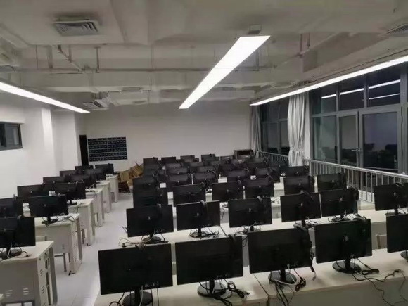 飞利浦入驻青岛科技大学，助力山东自由贸易区建设